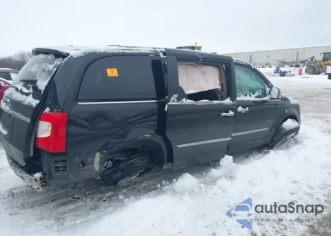 2015 Chrysler Town & Country Touring-L z USA, uszkodzony, nr VIN 2C4RC1CG6FR662628